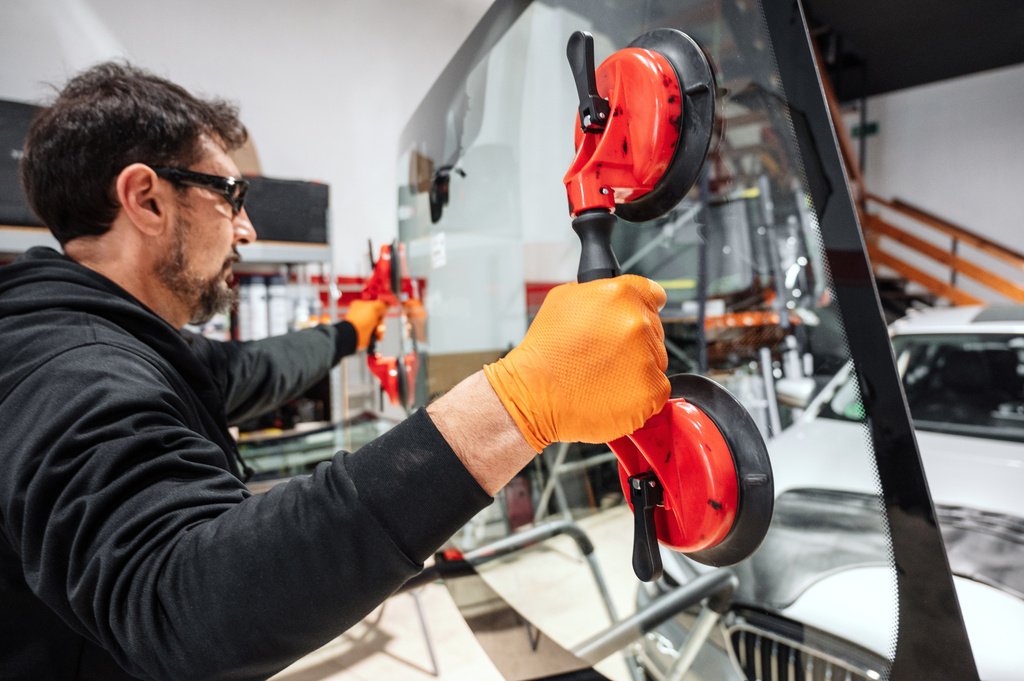 Autoglass replacement services in Maryland and Montgomery county